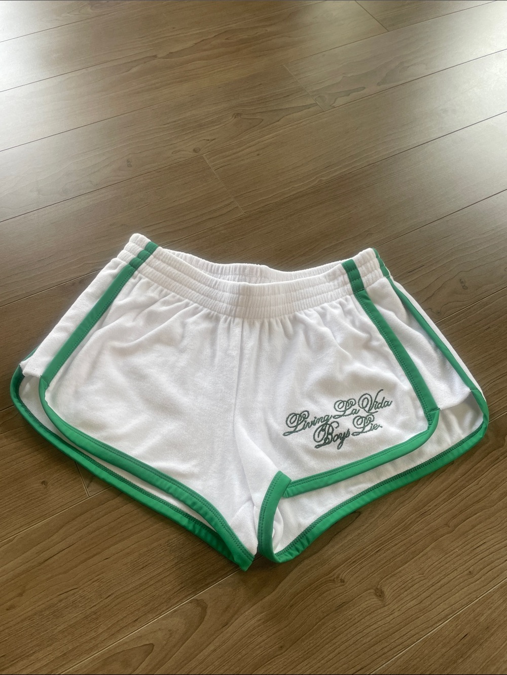 Boys Lie White Athletic Terrycloth Shorts w/Green Trim Sz Small Brand New